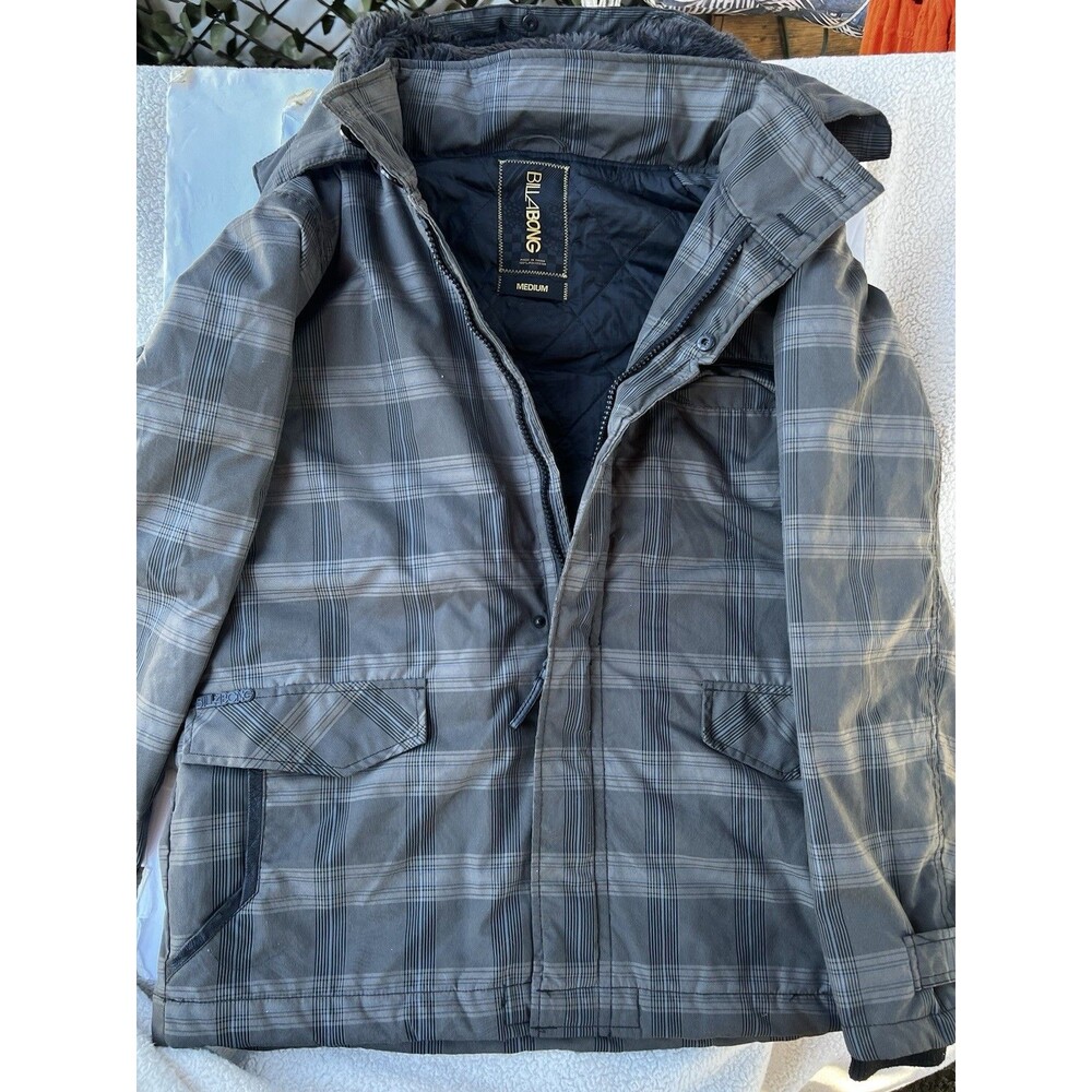 Y2K Billabong Plaid Snowboard Ski Jacket Mens Me Insulated Hooded Winter Coat
